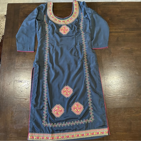 🚨 Clearance 3pc Palazzo Suit 🚨 - Picture 10 of 11